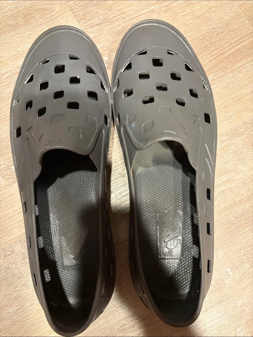 Slip-On Ventilated Men’s Casual water Shoe - Dark Gray
